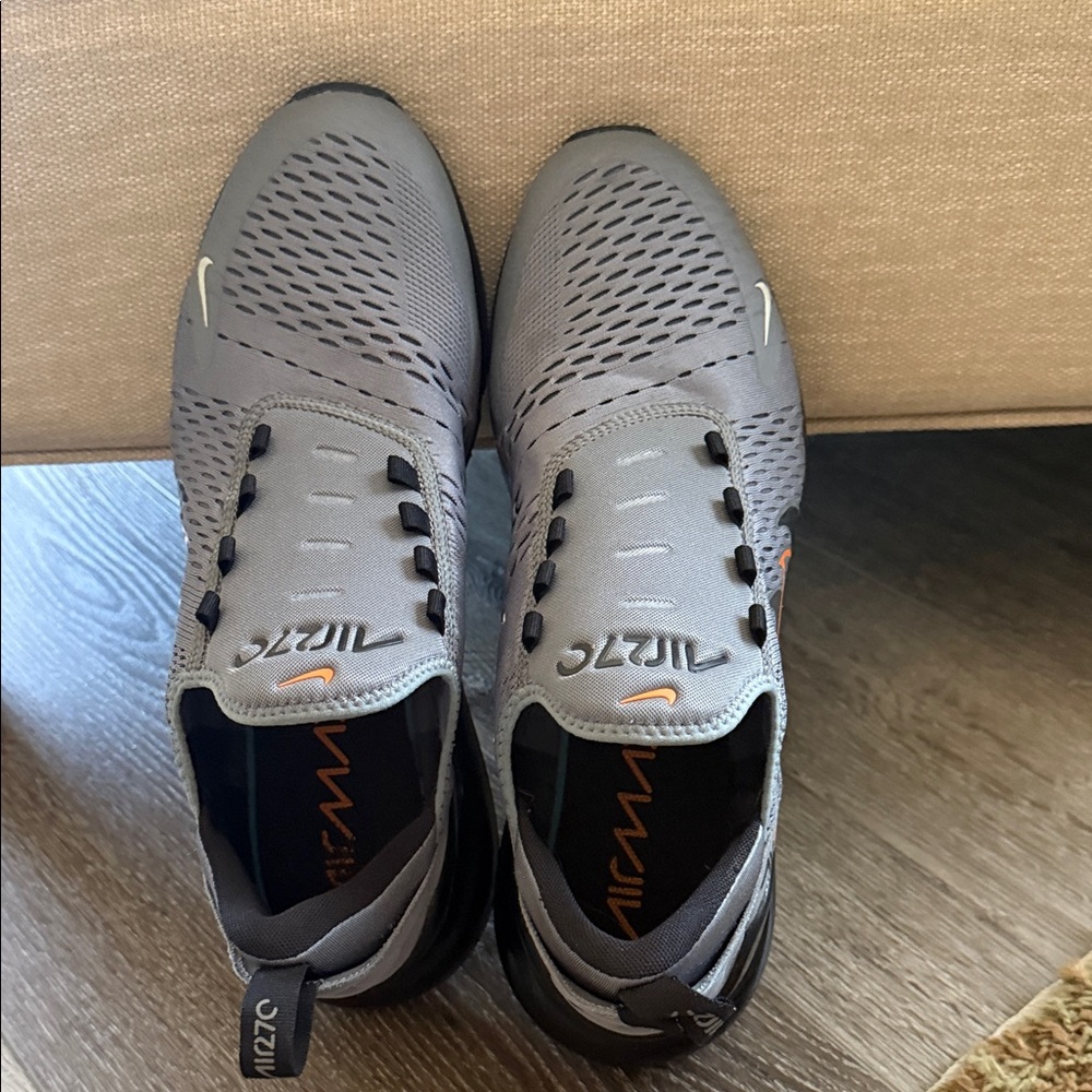 Nike Air Max 270